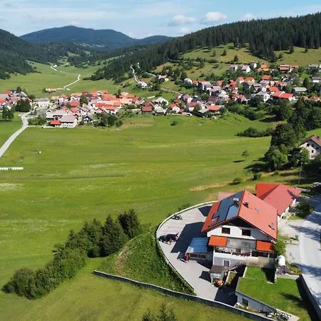 Gasthuis And Restaurant Ana 3*