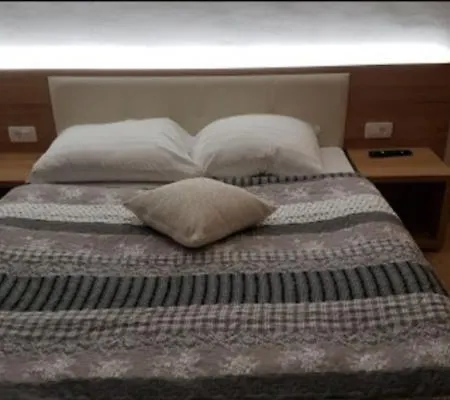 Guest house And Restaurant Ana Hrib-Loski Potok