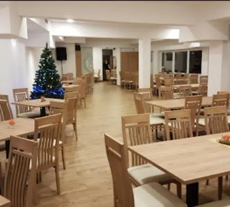 And Restaurant Ana